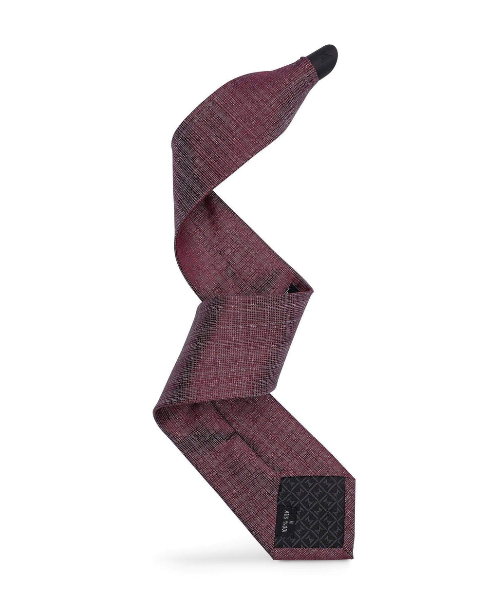 Title: The Art of Caring for Your Burberry Tie: Waterproofing and Cleaning Tips