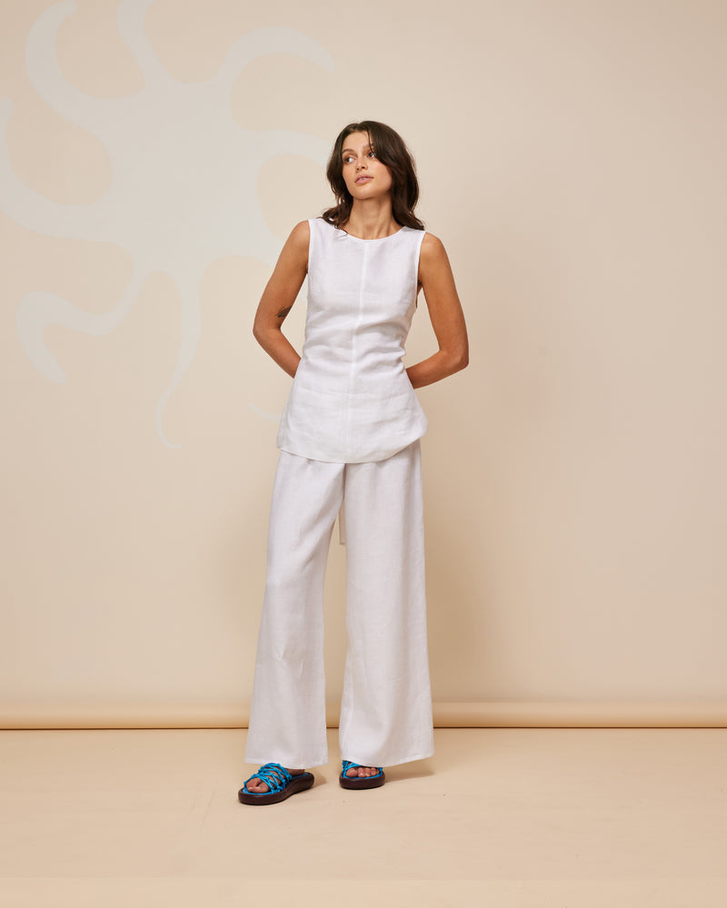 Title: Unleashing the Power of Coordinated Dressing: A Womans Guide to Pairing Ties with Different Outfits