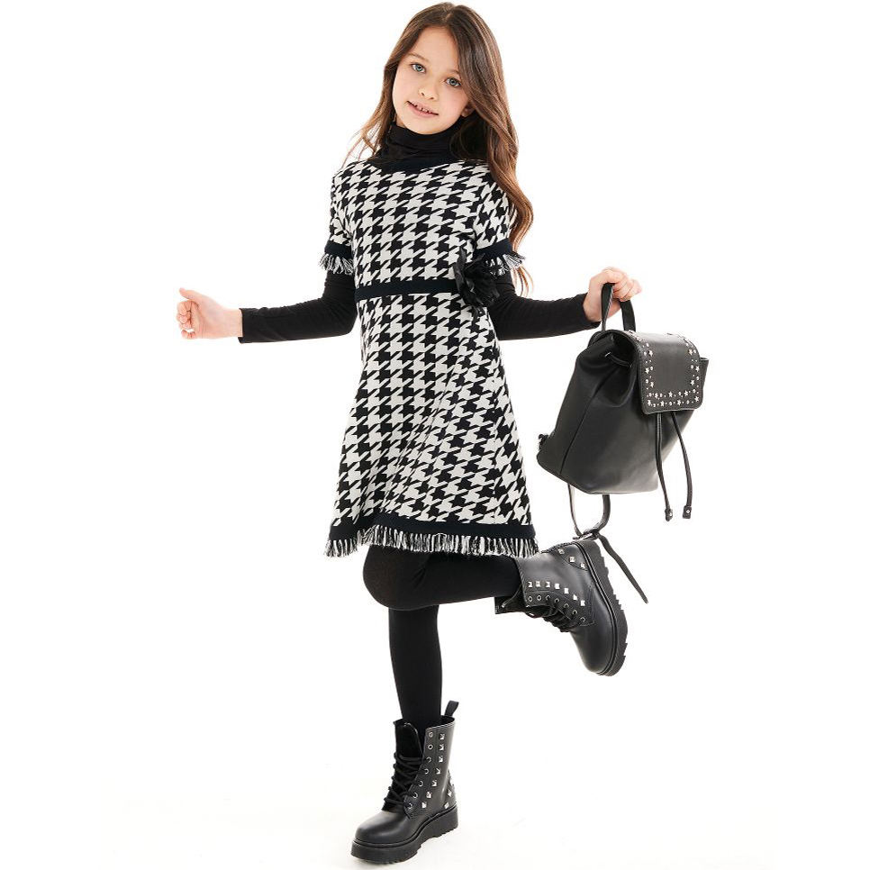 Adorable Girls Autumn Ties: A Style Guide for Little Ladies