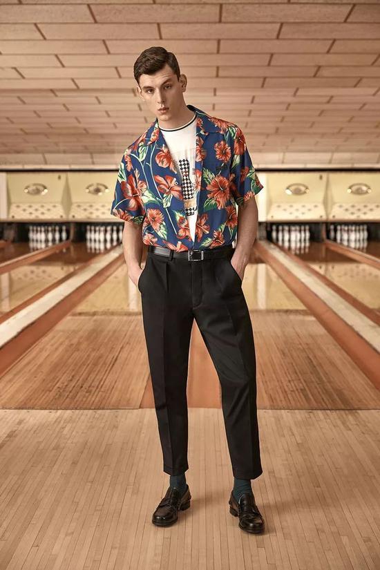 Title: Korean-style shirt, tie, and mens wear brands