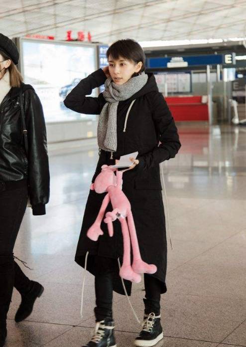 Title: Unconventional Fashion: The Art of Tie and Scarf combinations