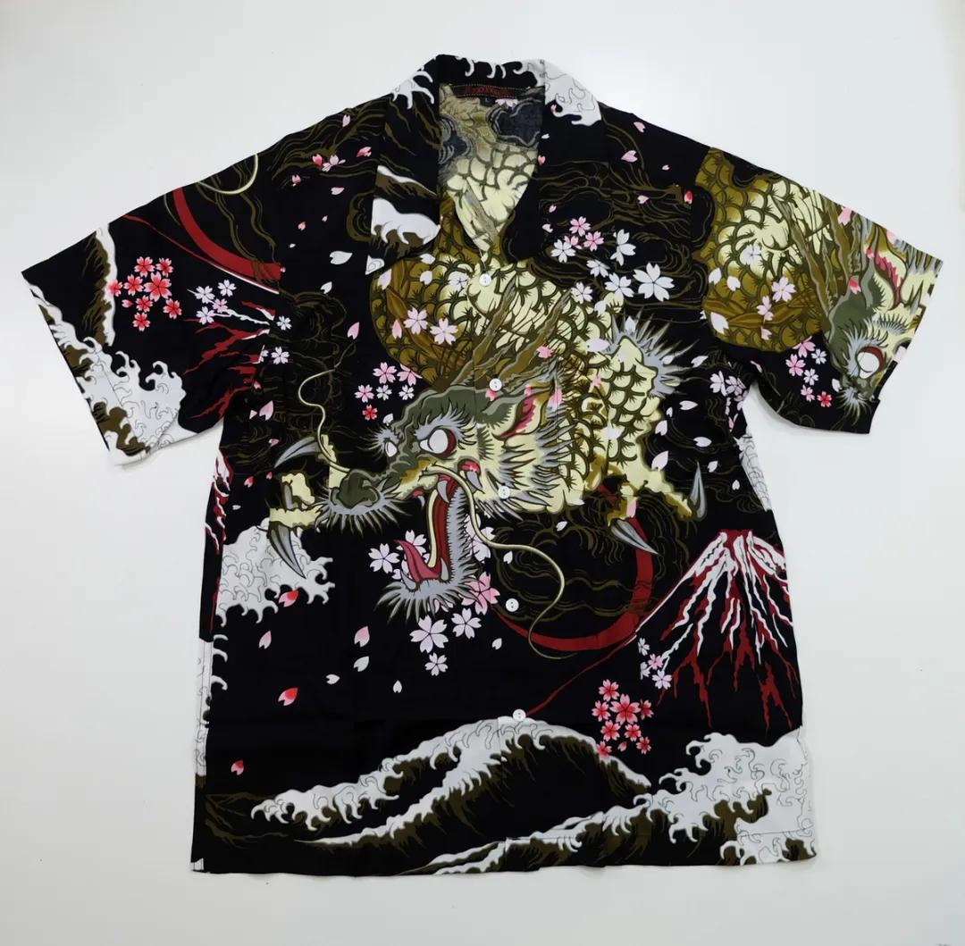 Title: Mens T-Shirt with Reverse Tie Pattern: High-End Brand, Original Product