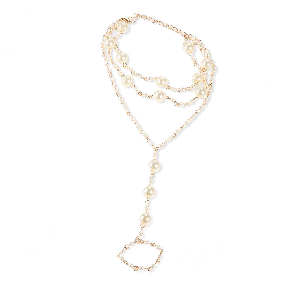The Best Brands for Women to Wear Flip-Collar Necklaces