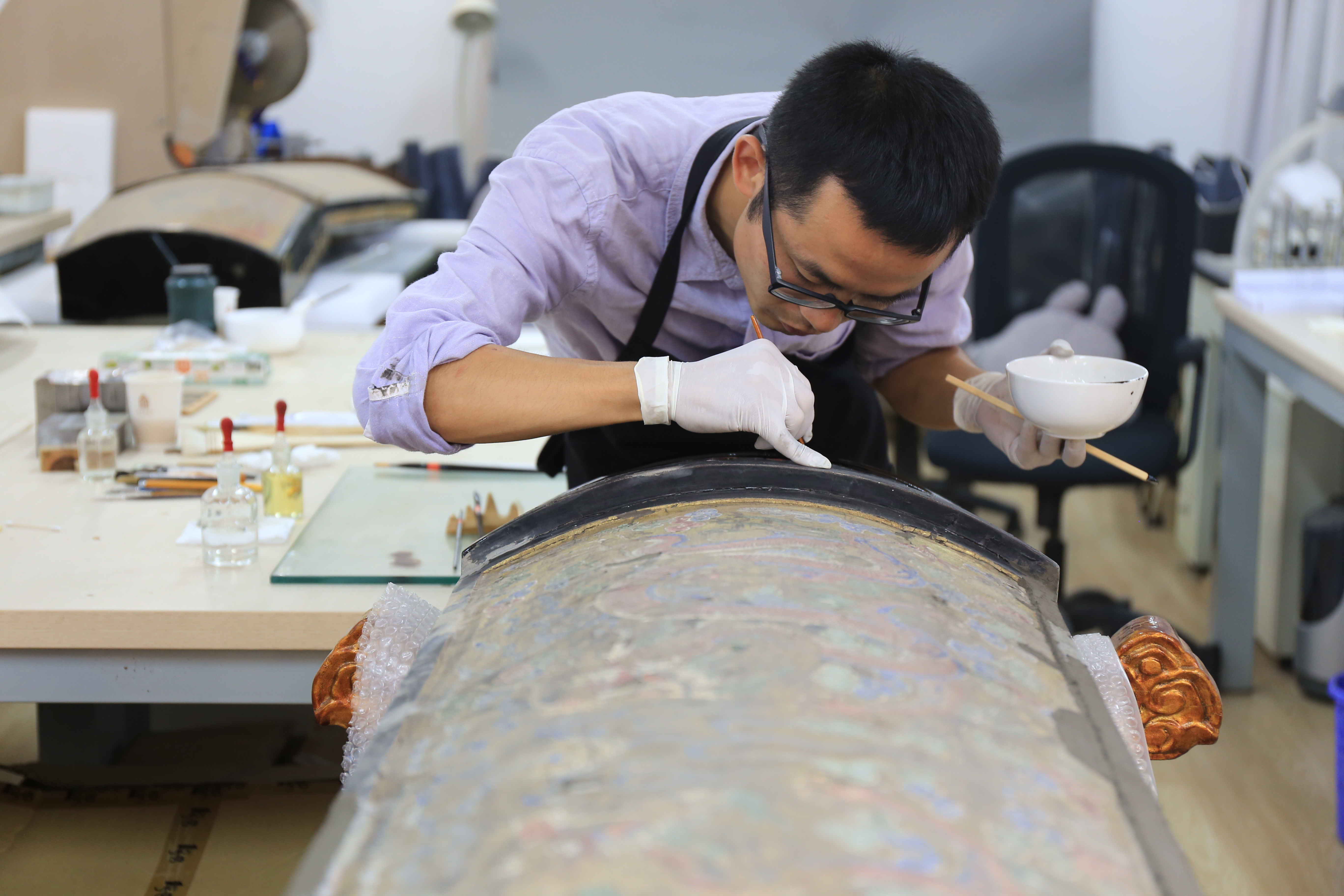 Title: The Art of Crafting a Masterpiece: The Making of High-Quality Ties in Jinan