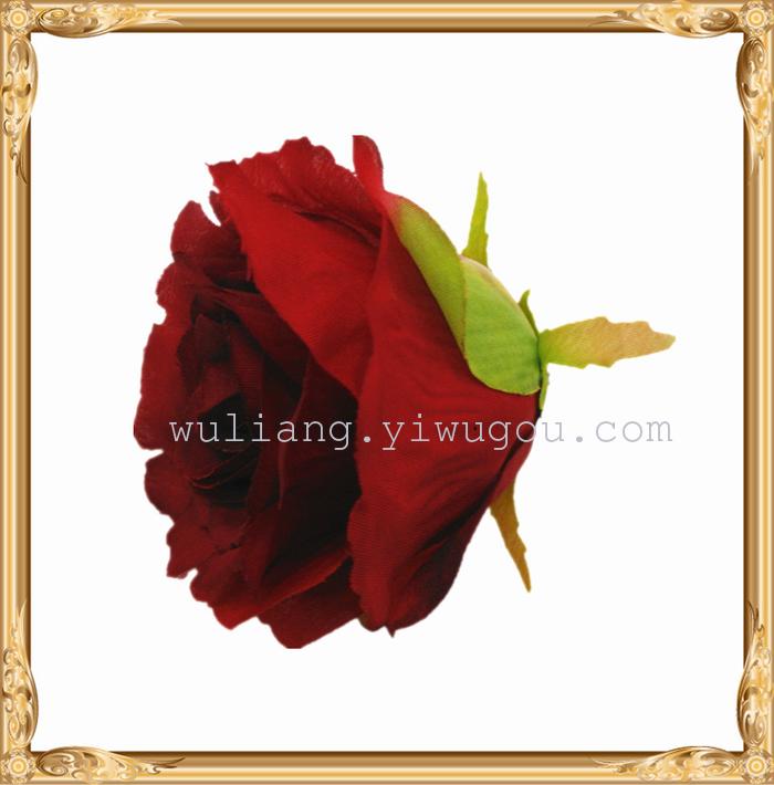 Title: The Unconventional Charm of Sun Hongleis Rose Tie