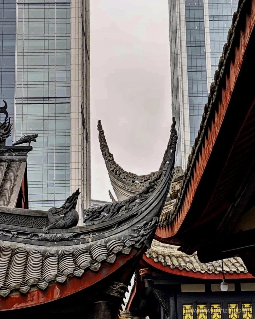 Title: Customizing Ties in Tianjin: A Cultural and Fashionable Experience