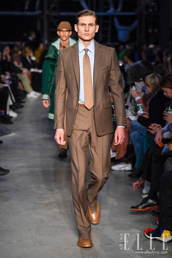 The Art of Balancing Formal Wear with Casual Style: The Evolution of Suits in a Modern Era