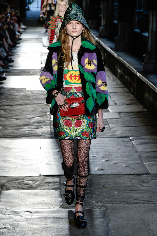 The Enchanting Effect of Piggy Ties: A Magical Transformation in Fashion