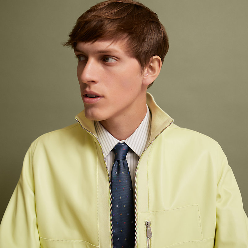 The Timeless Elegance of a Red and Green Tie for Men