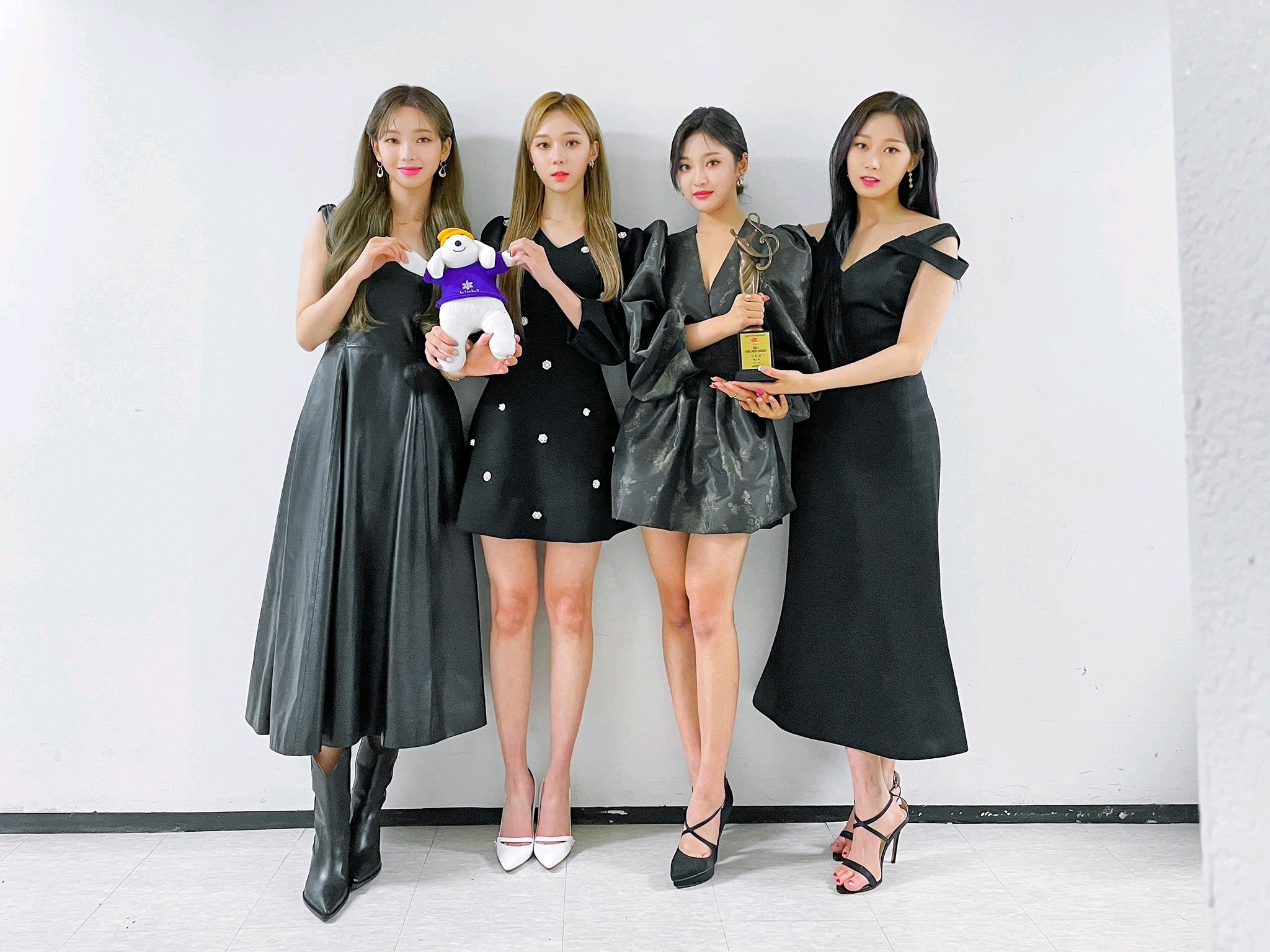 Top Brands for Black Skirt JK Ties