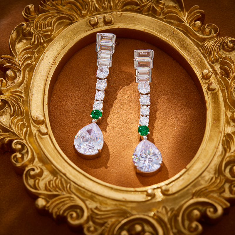 The Elegance of Stylish Tie Accessories