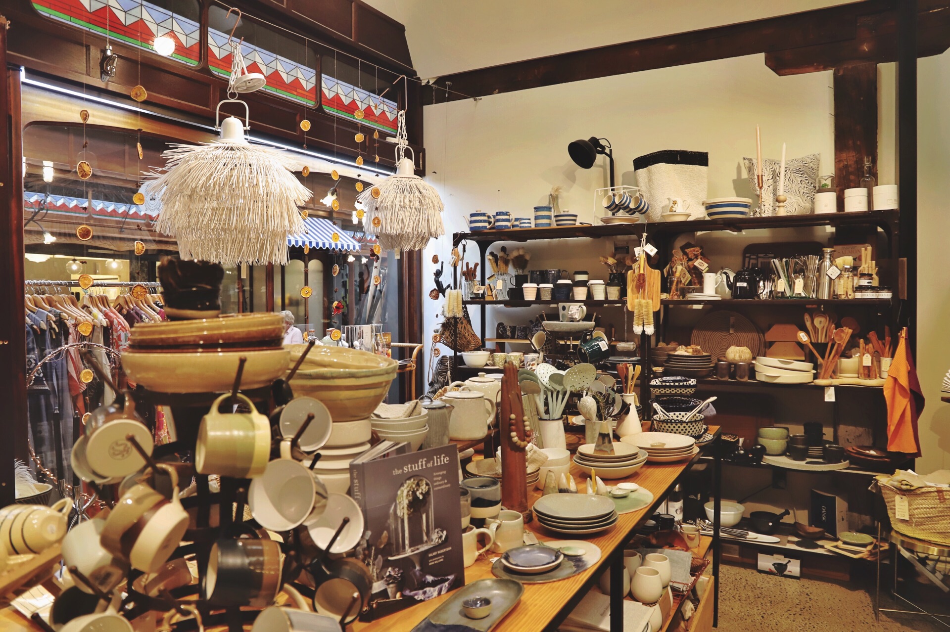 The Story of Weinan Tie Shop
