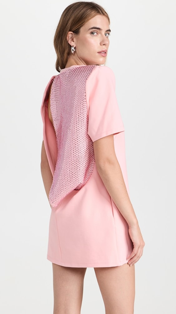 The Elegance of a Pink Shirt with a Tie